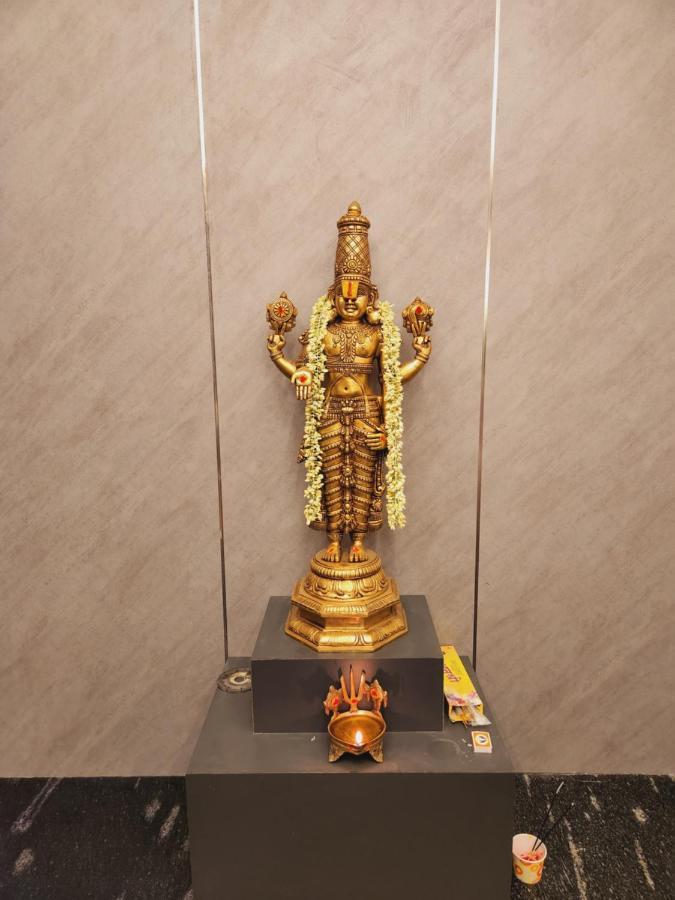 Hotel Park Raama Tirupati Eksteriør bilde