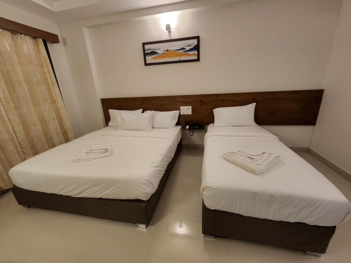 Hotel Park Raama Tirupati Eksteriør bilde